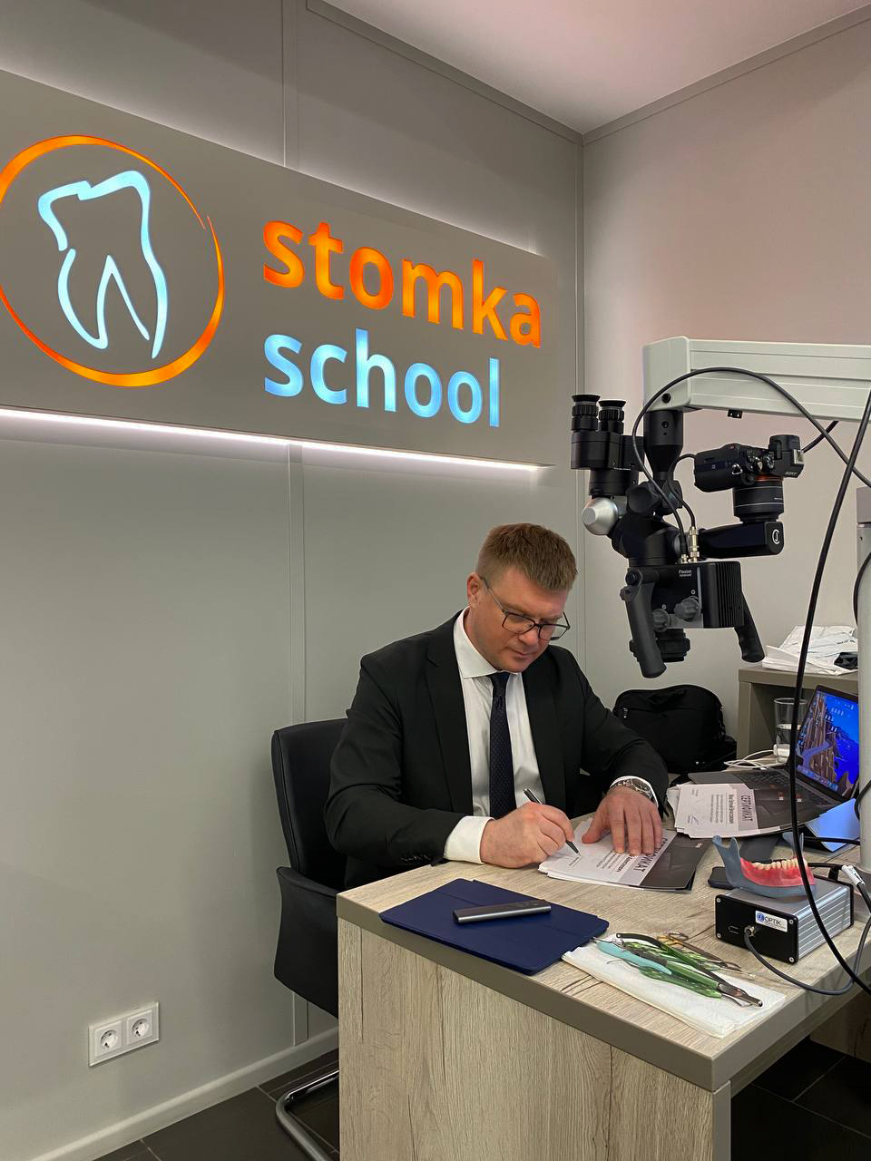 Пластика мягких тканей в периимплантатной области