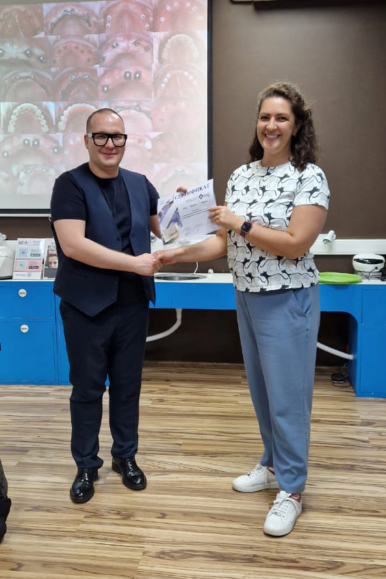 Экспертный курс по тотальной имплантации и протезированию при полном отсутствии зубов 20.08