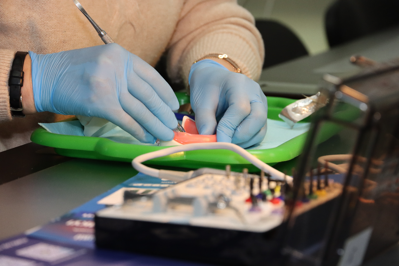 Экспертный курс по тотальной имплантации и протезированию при полном отсутствии зубов