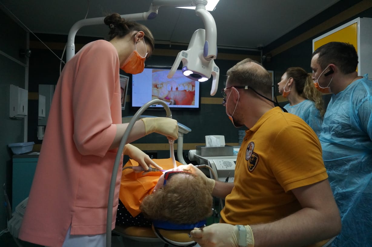 Два дня, два лектора, 40 тем и реставрация на пациенте.