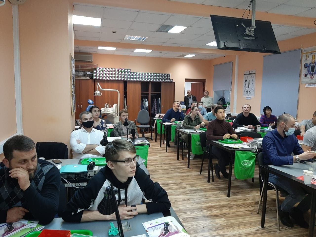 Базовый курс по имплантации, 10-11 октября 2020г.