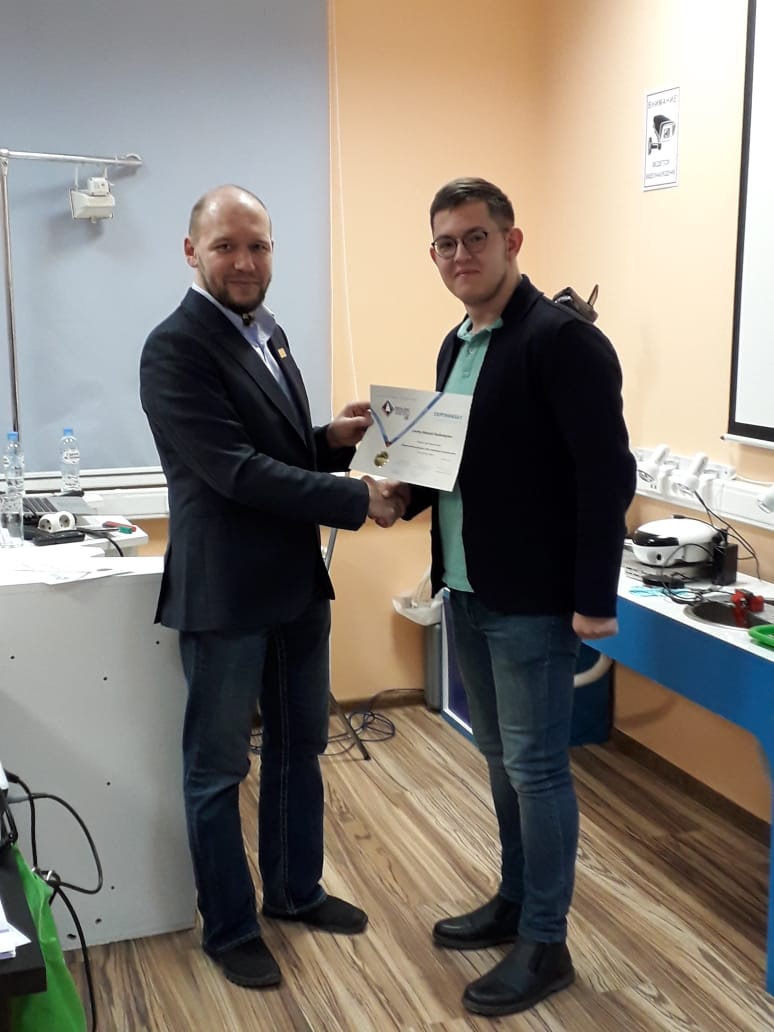 Атравматичное удаление зубов и методики наложения швов