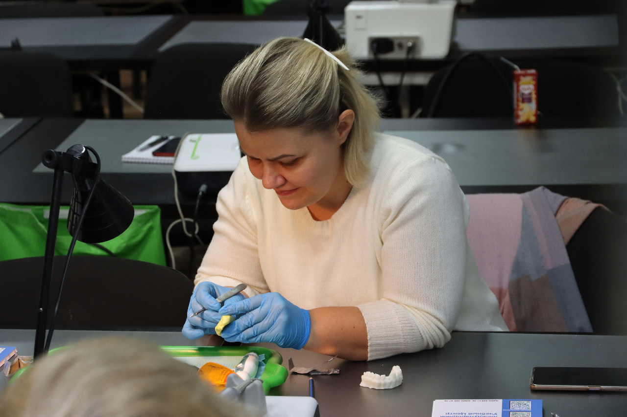 Прямые композитные виниры. Полный алгоритм и немного больше