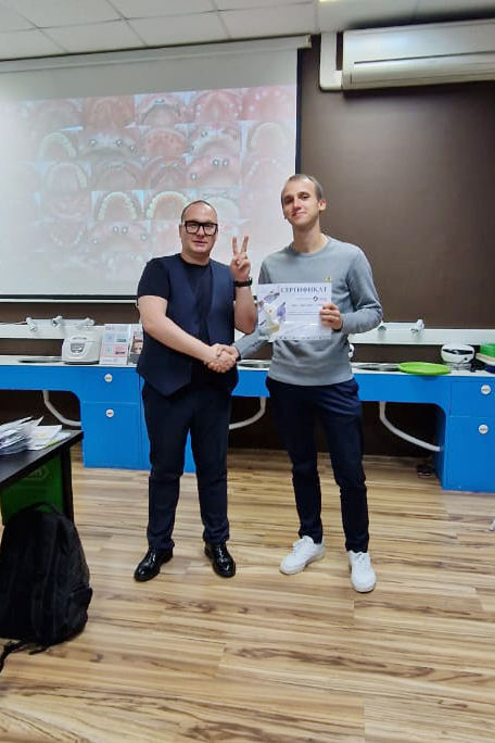 Экспертный курс по тотальной имплантации и протезированию при полном отсутствии зубов 20.08