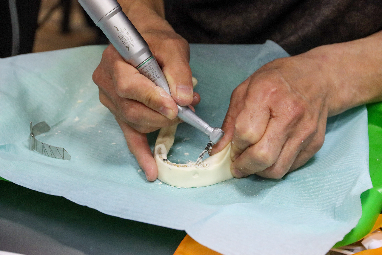 Экспертный курс по тотальной имплантации и протезированию при полном отсутствии зубов