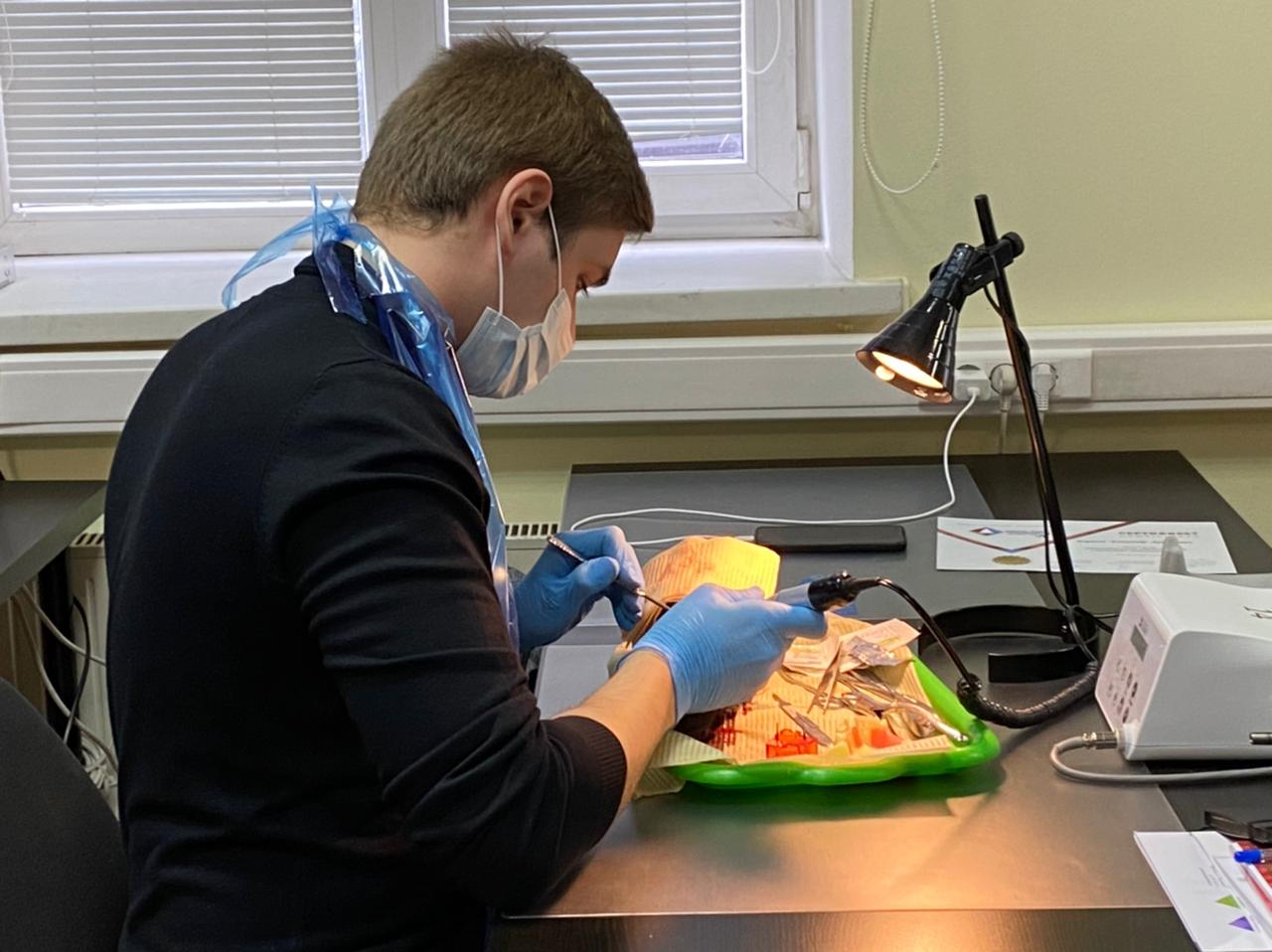 Атравматичное удаление зубов и методики наложения швов. Пост-релиз 09.04.21