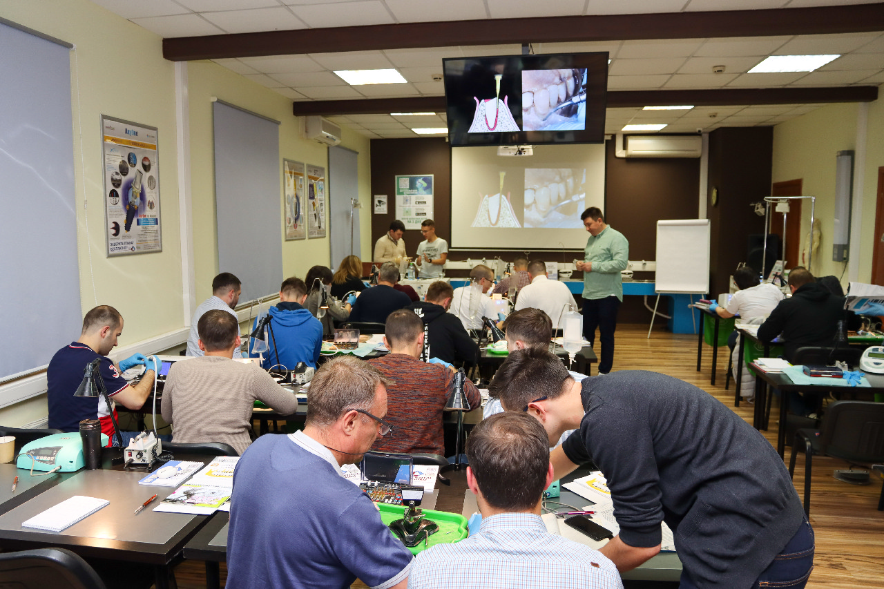 Продвинутый курс по имплантации: костная пластика и синус-лифтинг 13-14 сентября