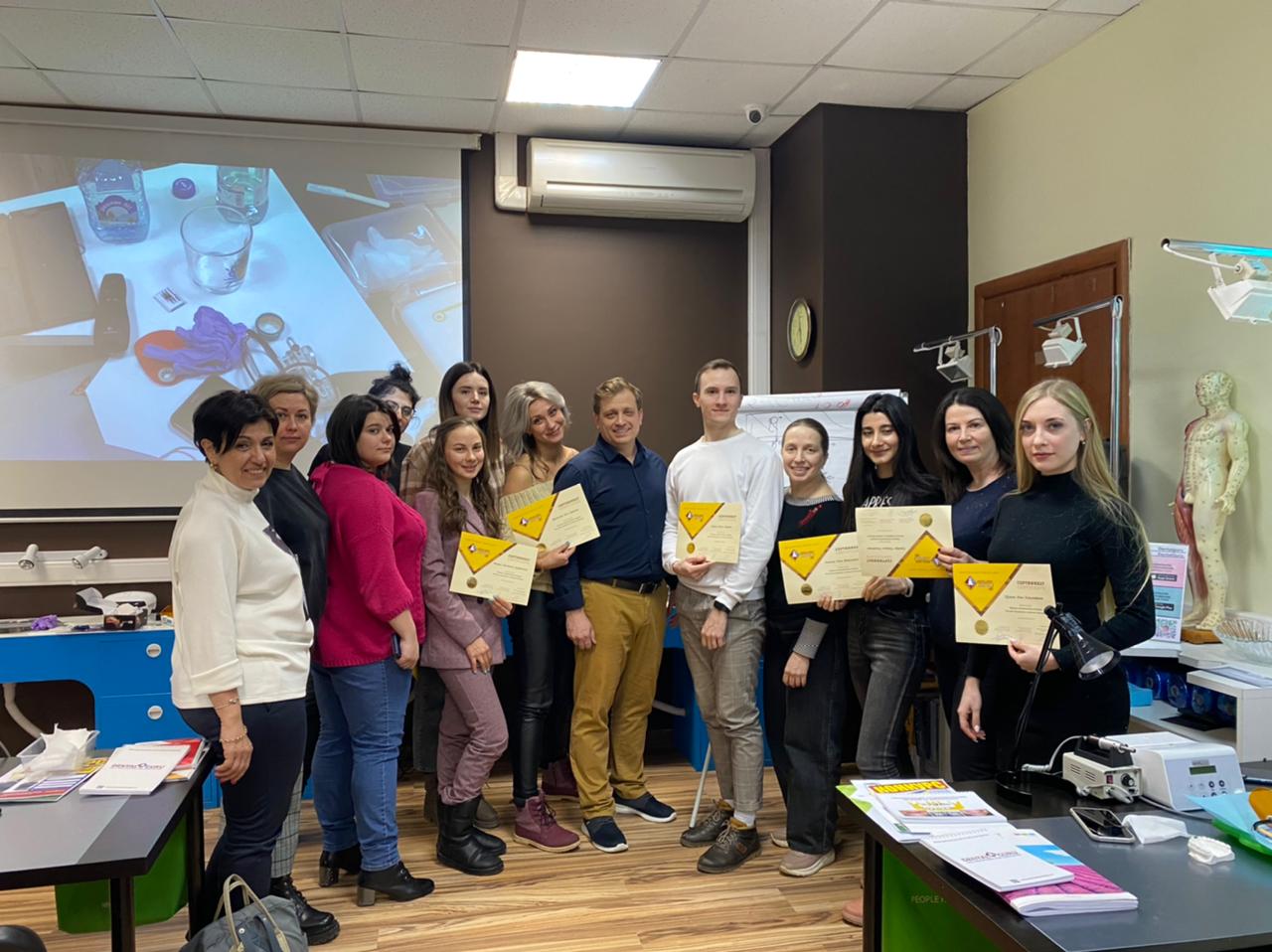 Прямые композитные виниры. Полный алгоритм и немного больше. Пост-релиз 3 марта 2021