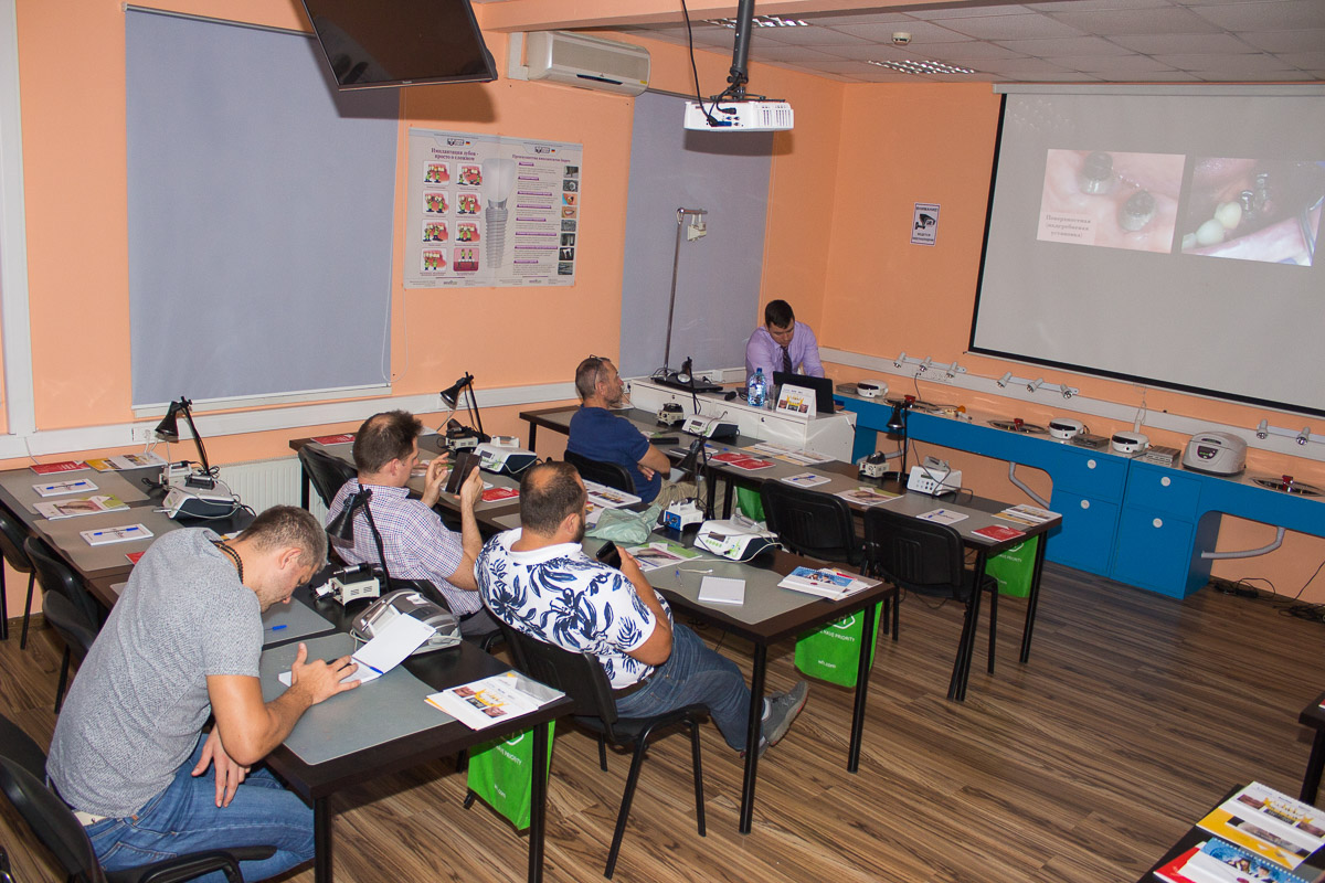 Курс "Как спасти имплантат. Стратегия и тактика в лечении периимплантитов". Панцулая В.Г.