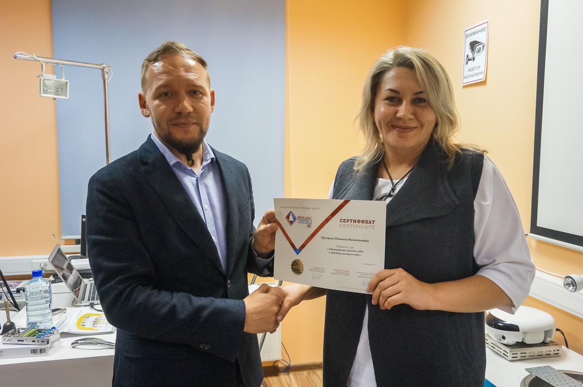 Атравматичное удаление зубов и методики наложения швов. Курс Камиля Наильевича Хабиева, 6 октября