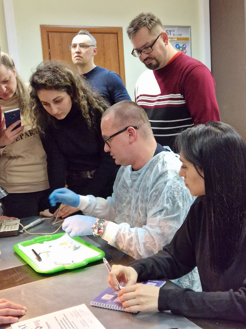 Стоматологическая реабилитация с помощью ангулированных имплантатов