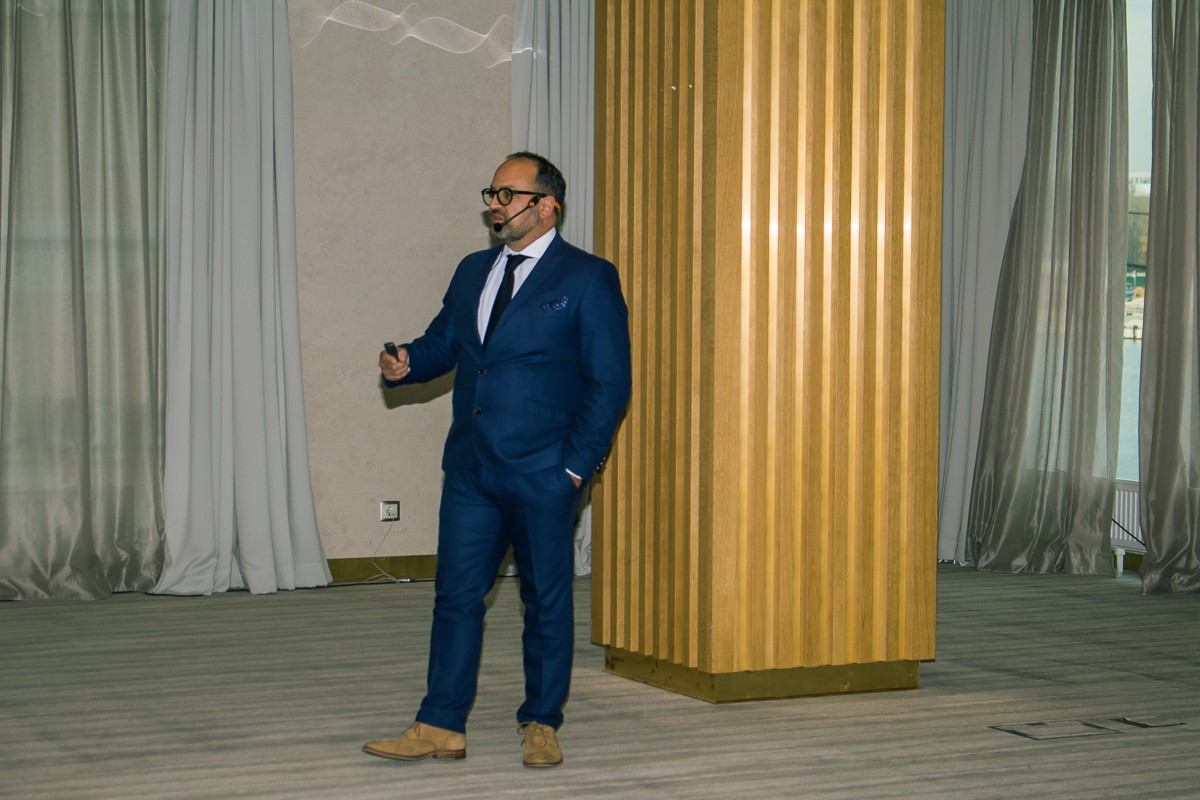 Большой Московский Имплантологический Конгресс с Ховардом Глюкманом 17 октября