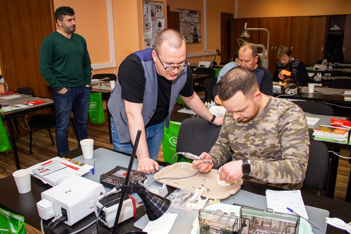 Стоматологическая реабилитация с помощью ангулированных имплантатов. 5 февраля 2020, Данилов Александр Алексеевич