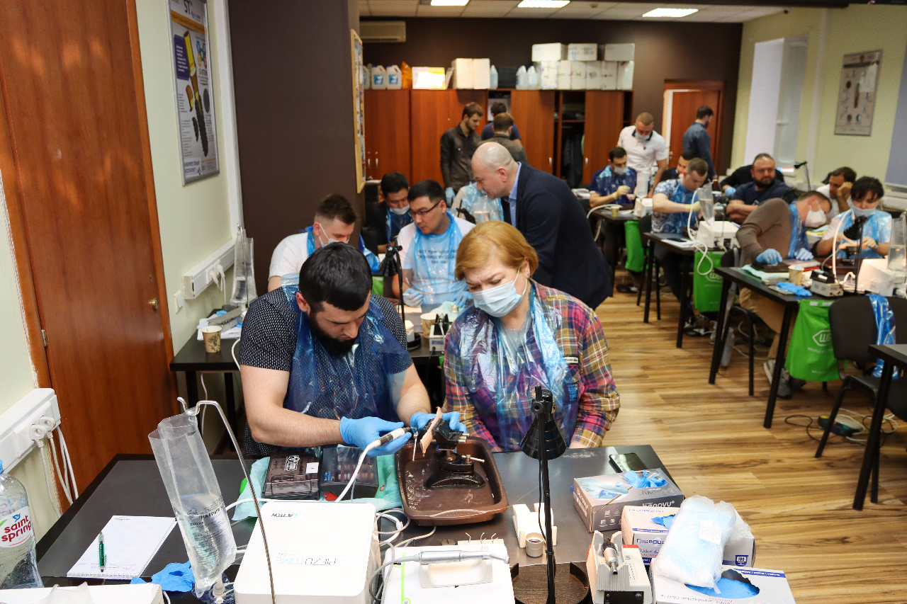 Продвинутый курс по имплантации. Костная пластика и синус-лифтинг