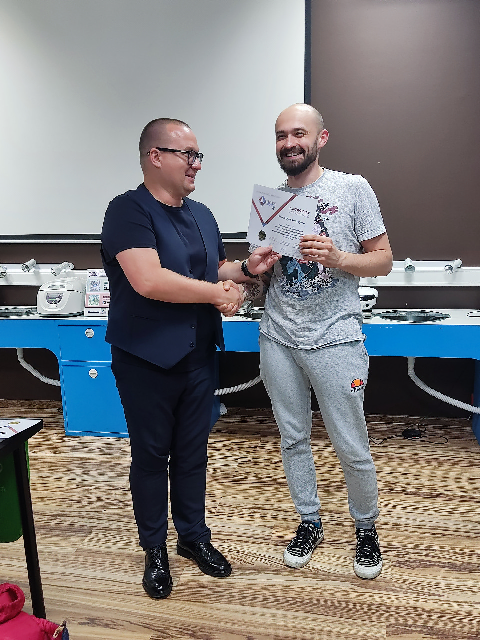 Стоматологическая реабилитация с помощью ангулированных имплантатов