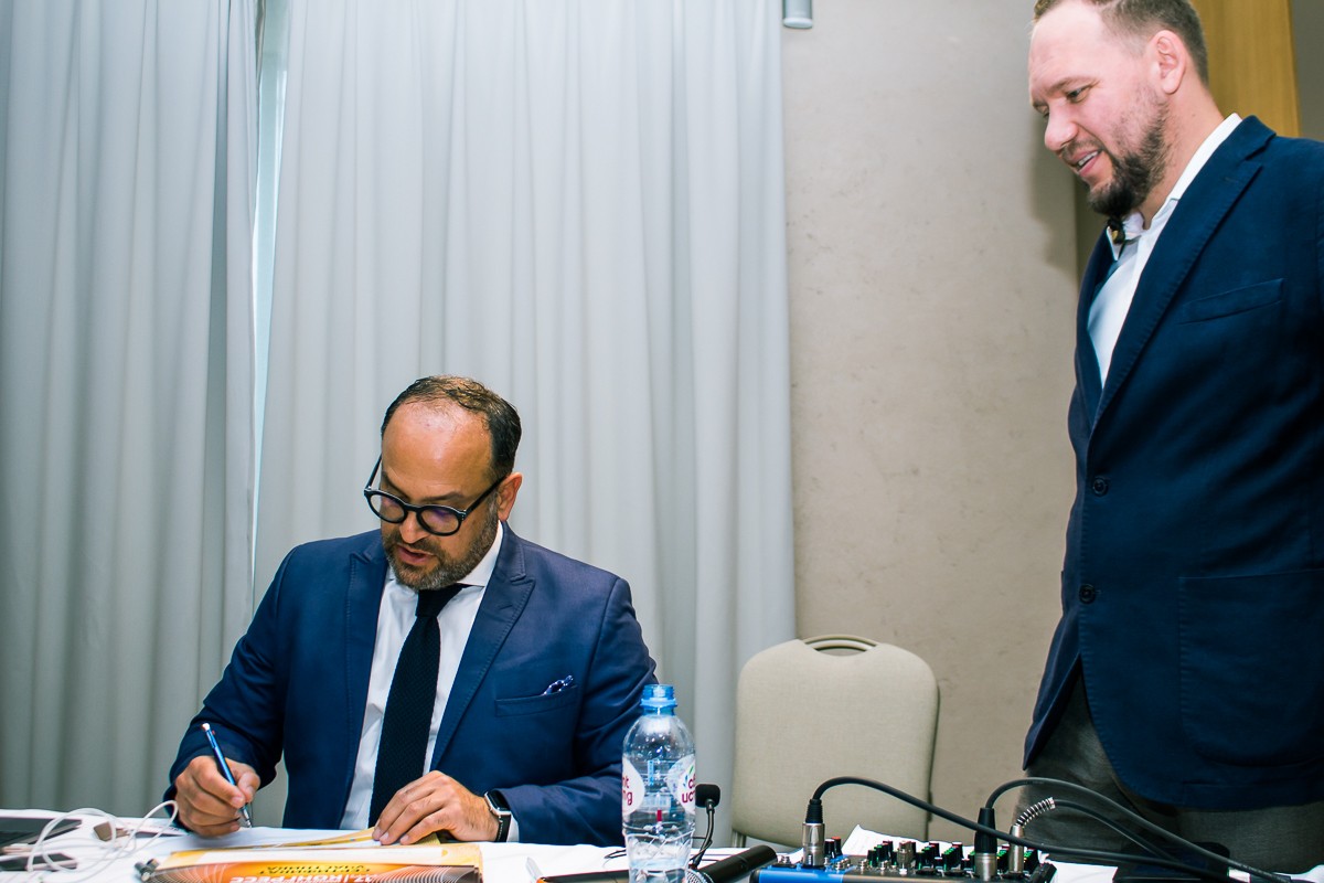 Большой Московский Имплантологический Конгресс с Ховардом Глюкманом 17 октября