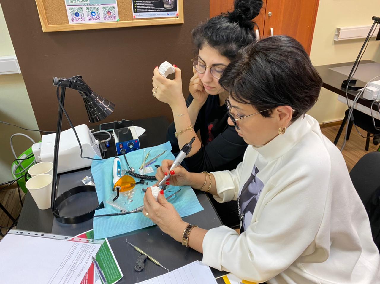 Прямые композитные виниры. Полный алгоритм и немного больше. Пост-релиз 3 марта 2021