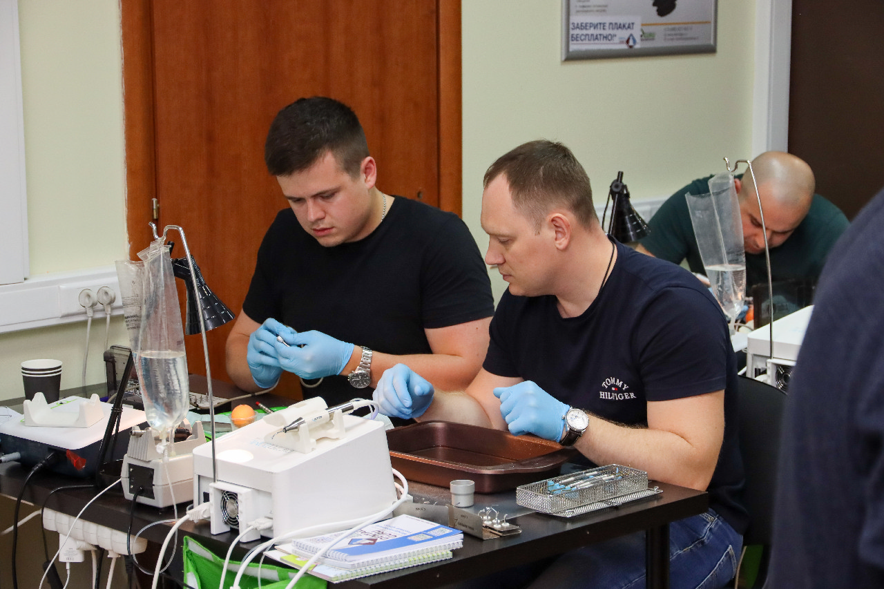 Продвинутый курс по имплантации. Костная пластика и синус-лифтинг