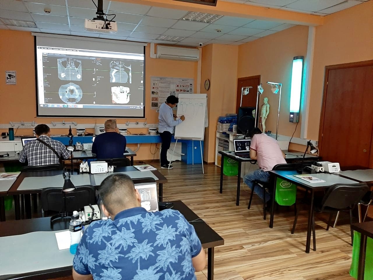 Прогнозируемая имплантация. Технология R2GATE. Курс 8 сентября