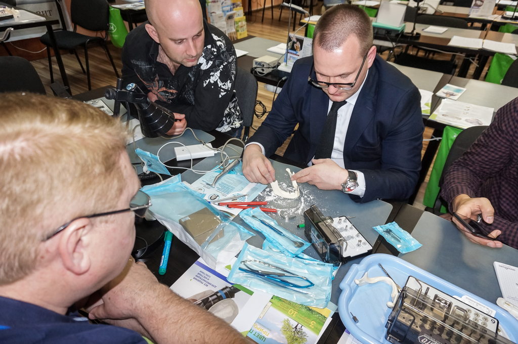 Стоматологическая реабилитация с помощью ангулированных имплантов. Физиологическое и анатомическое обоснование