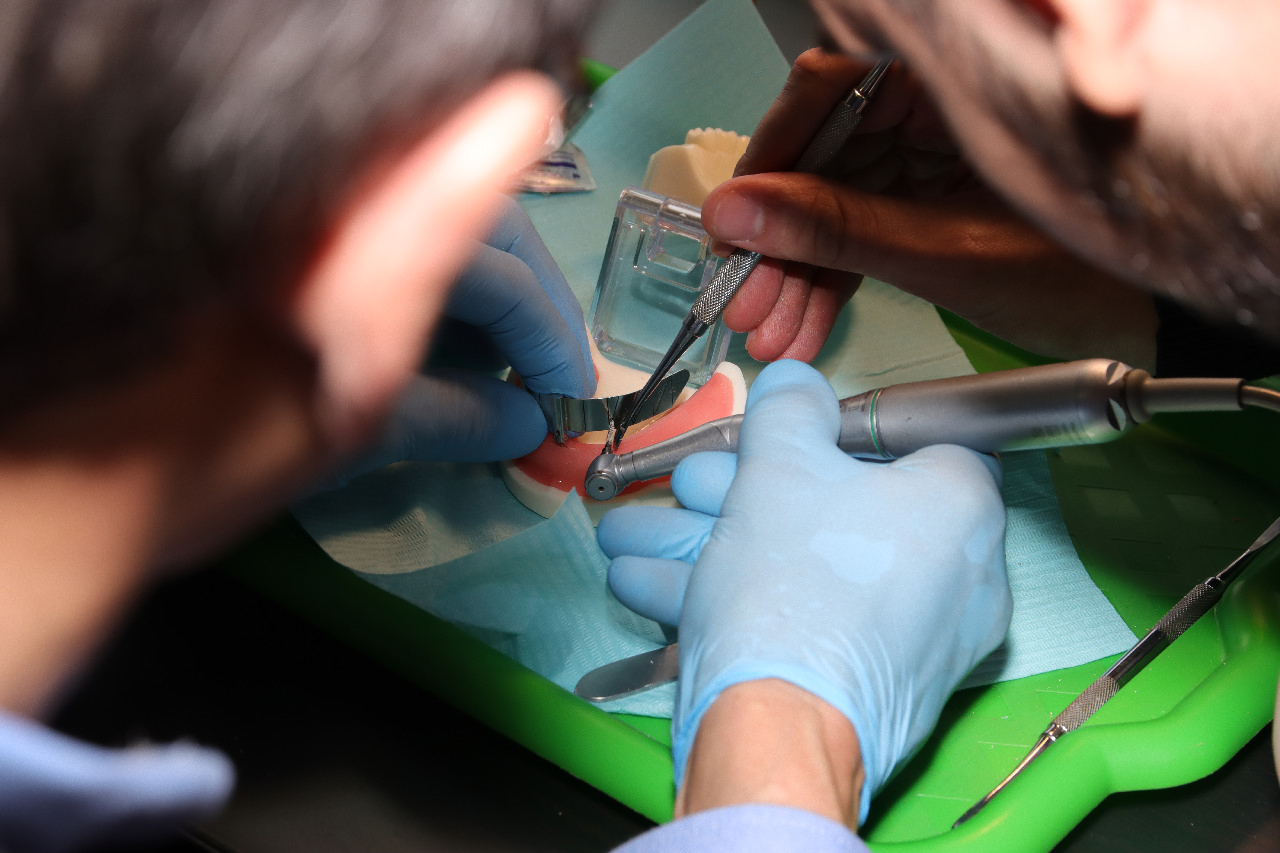 Экспертный курс по тотальной имплантации и протезированию при полном отсутствии зубов