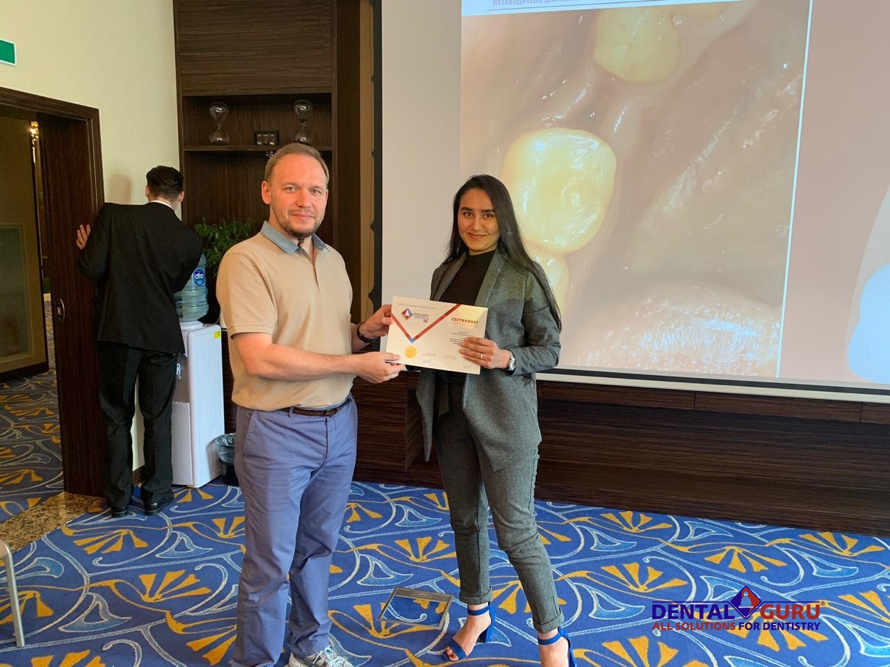 Атравматичное удаление зубов и методики наложения швов