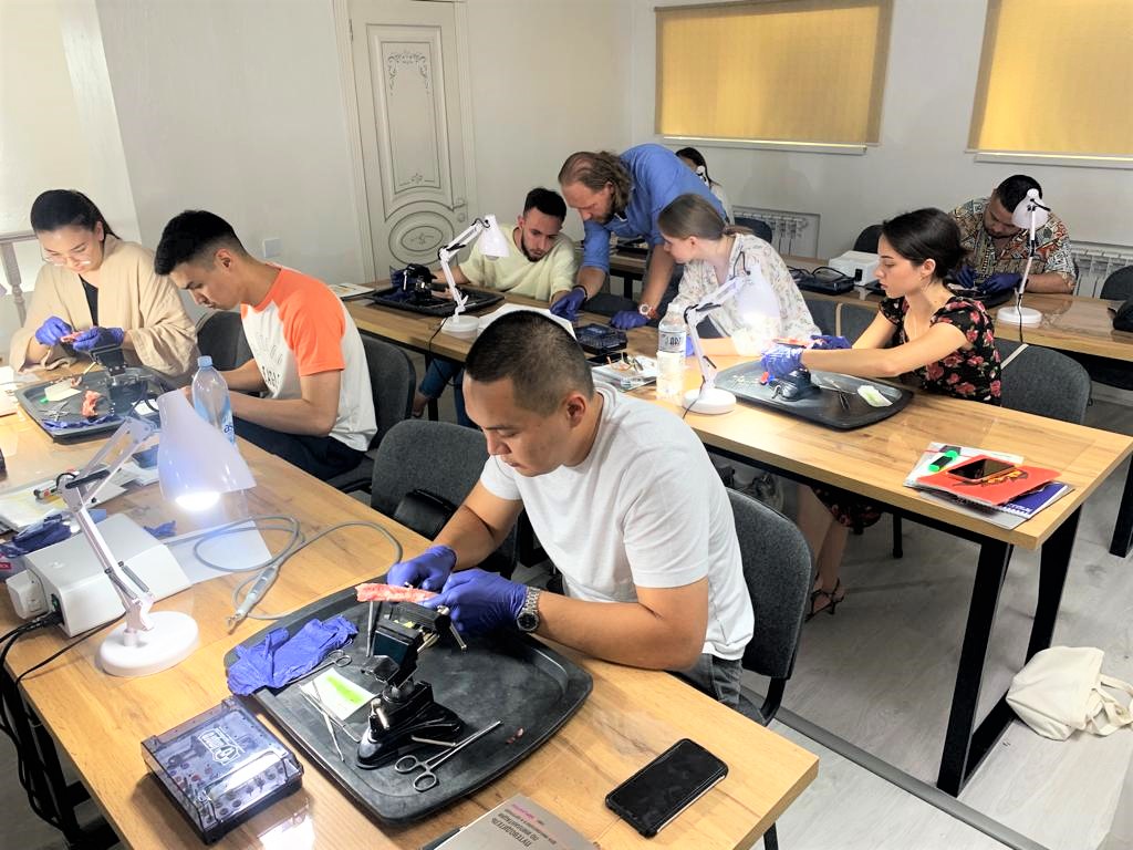 Астана 24-25 июля: Фундаментальный курс по имплантации