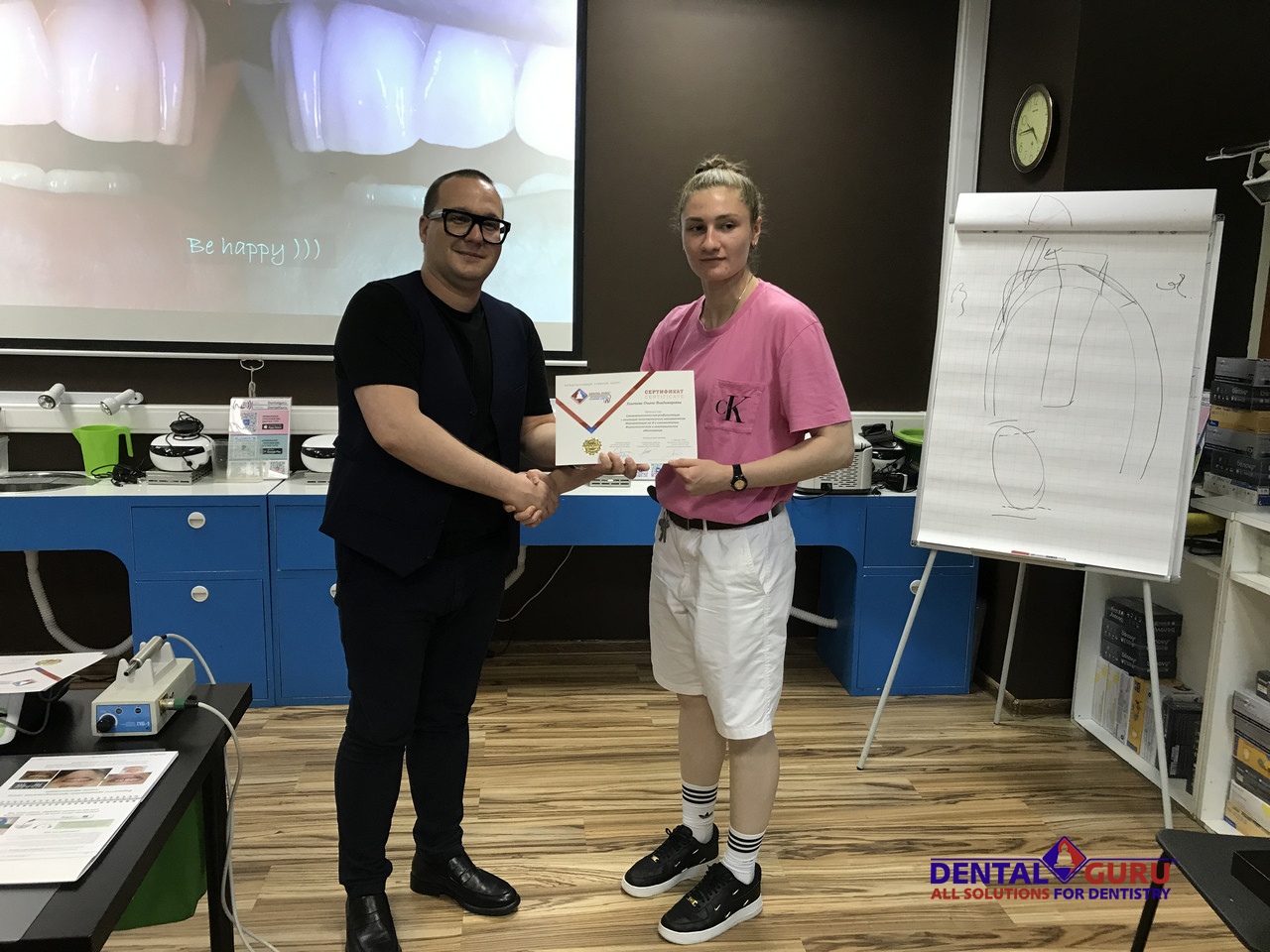 25.06.2021 Стоматологическая реабилитация с помощью ангулированных имплантатов. Имплантация на 4-х имплантатах. Физиологическое и анатомическое обоснование