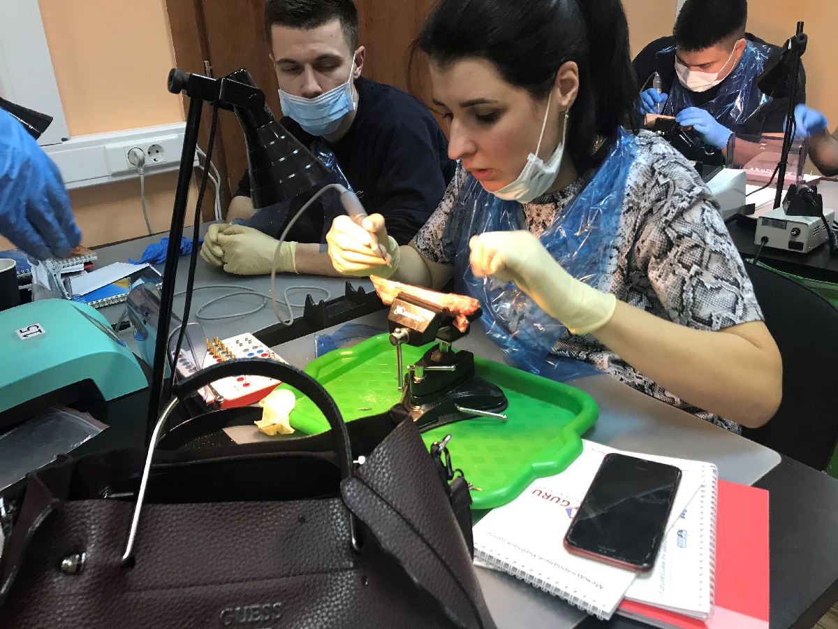 Базовый курс по имплантации, 14-15 марта 2020г.