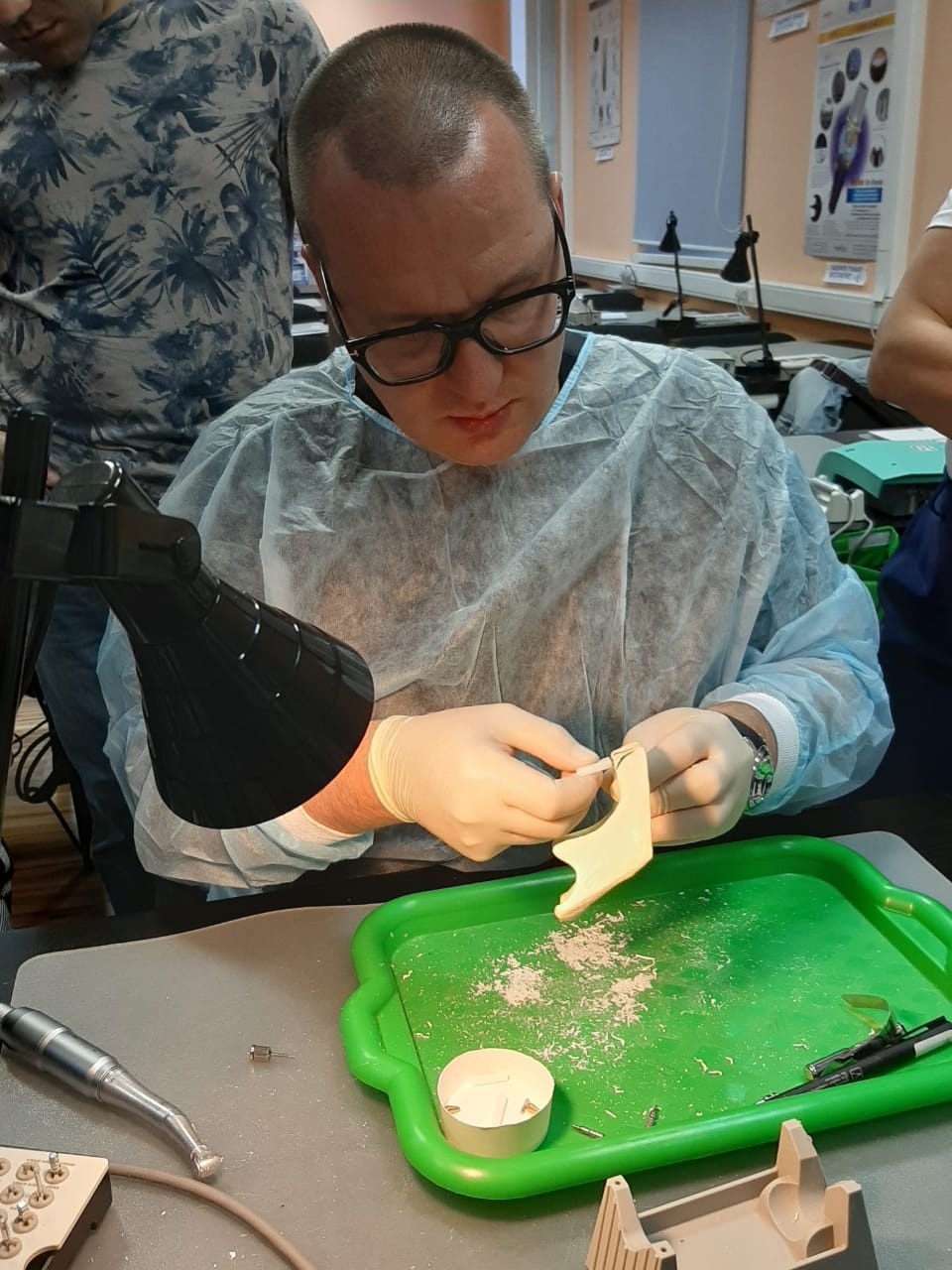 Стоматологическая реабилитация с помощью ангулированных имплантатов, курс 15.09.2020