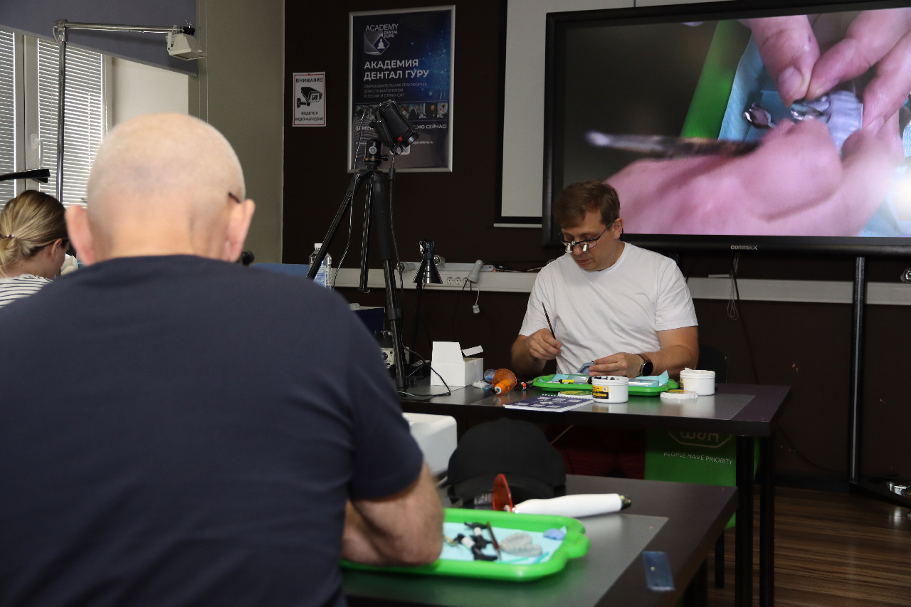 Прямые композитные виниры. Полный алгоритм и немного больше