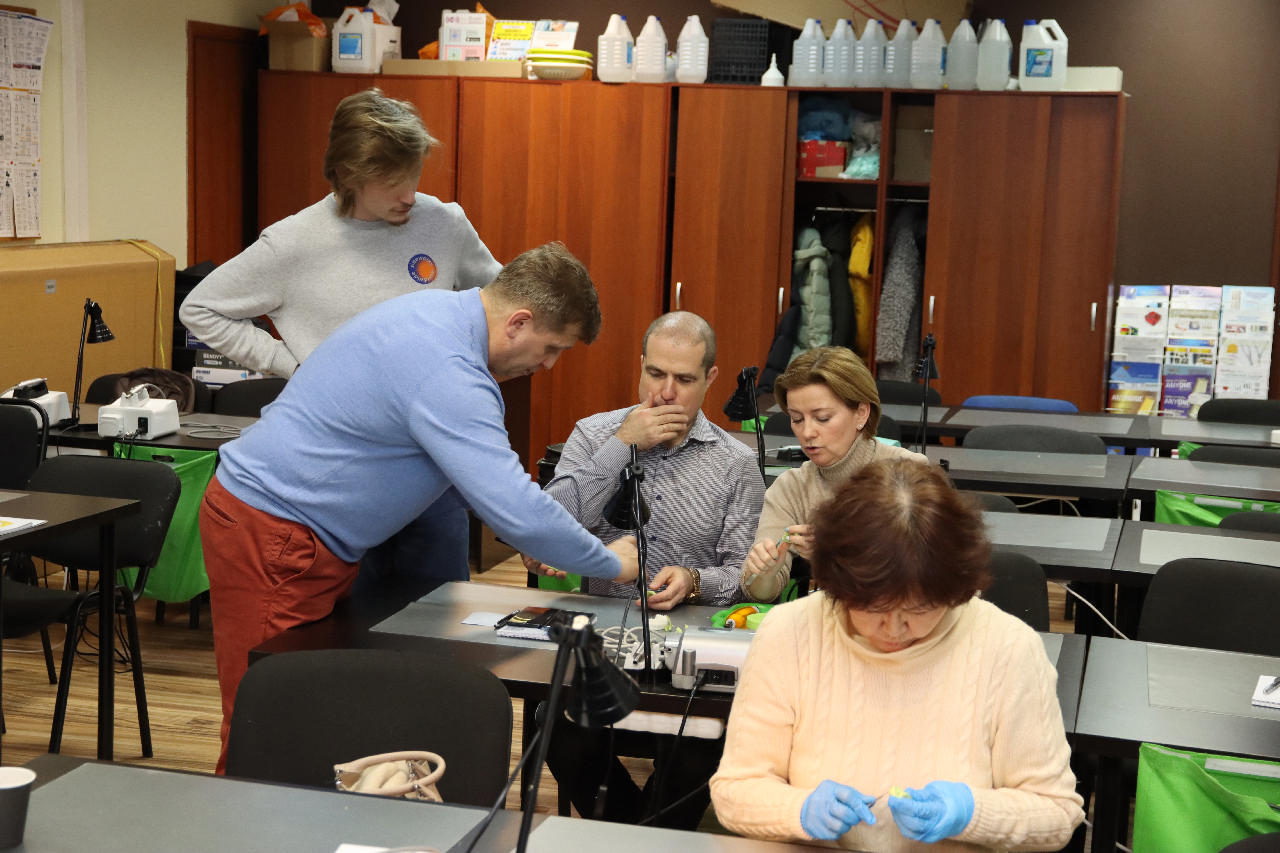 Прямые композитные виниры. Полный алгоритм и немного больше