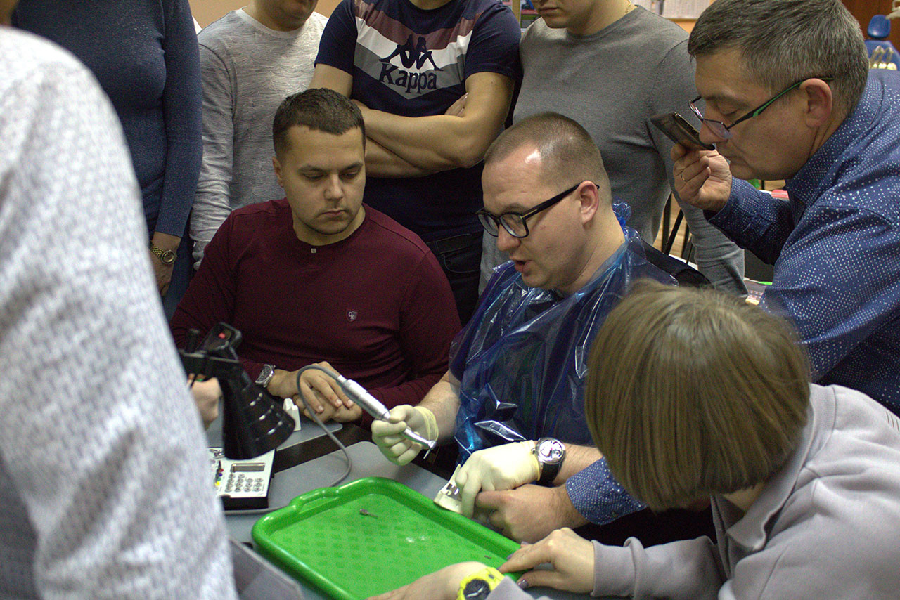 Стоматологическая реабилитация с помощью ангулированных имплантатов. Пост-релиз 4 декабря