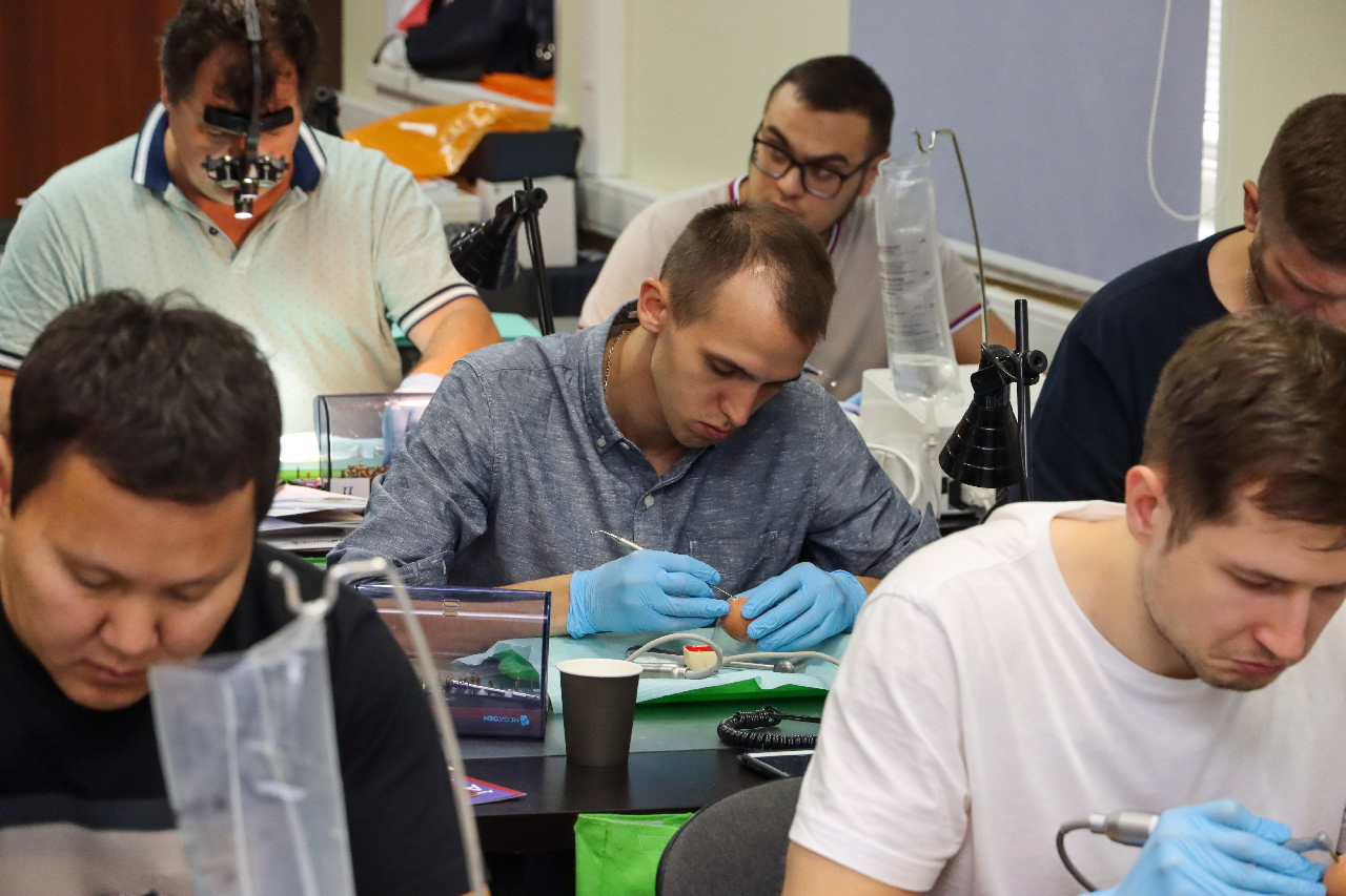 Продвинутый курс по имплантации. Костная пластика и синус-лифтинг