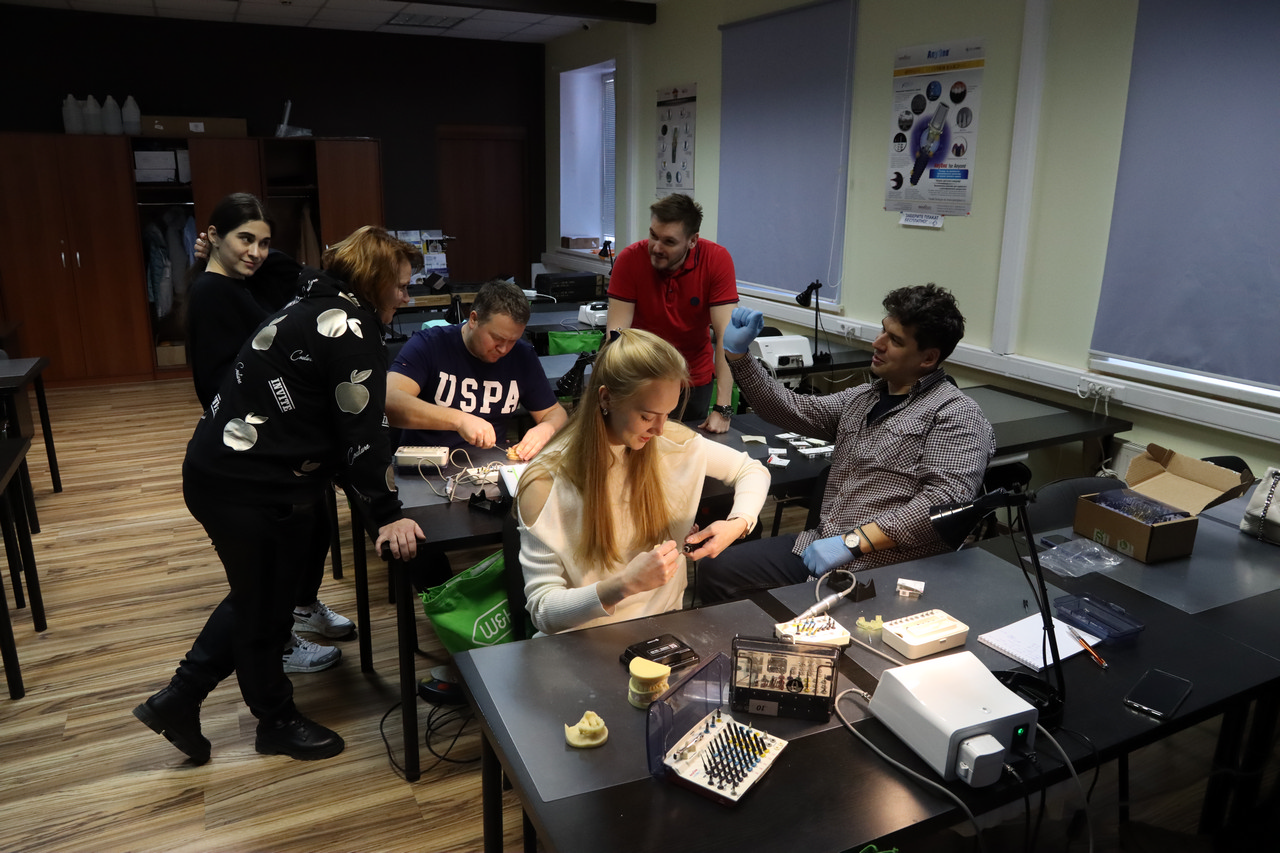 Продвинутый курс R2Gate+ExoCAD. Практика на беззубой челюсти