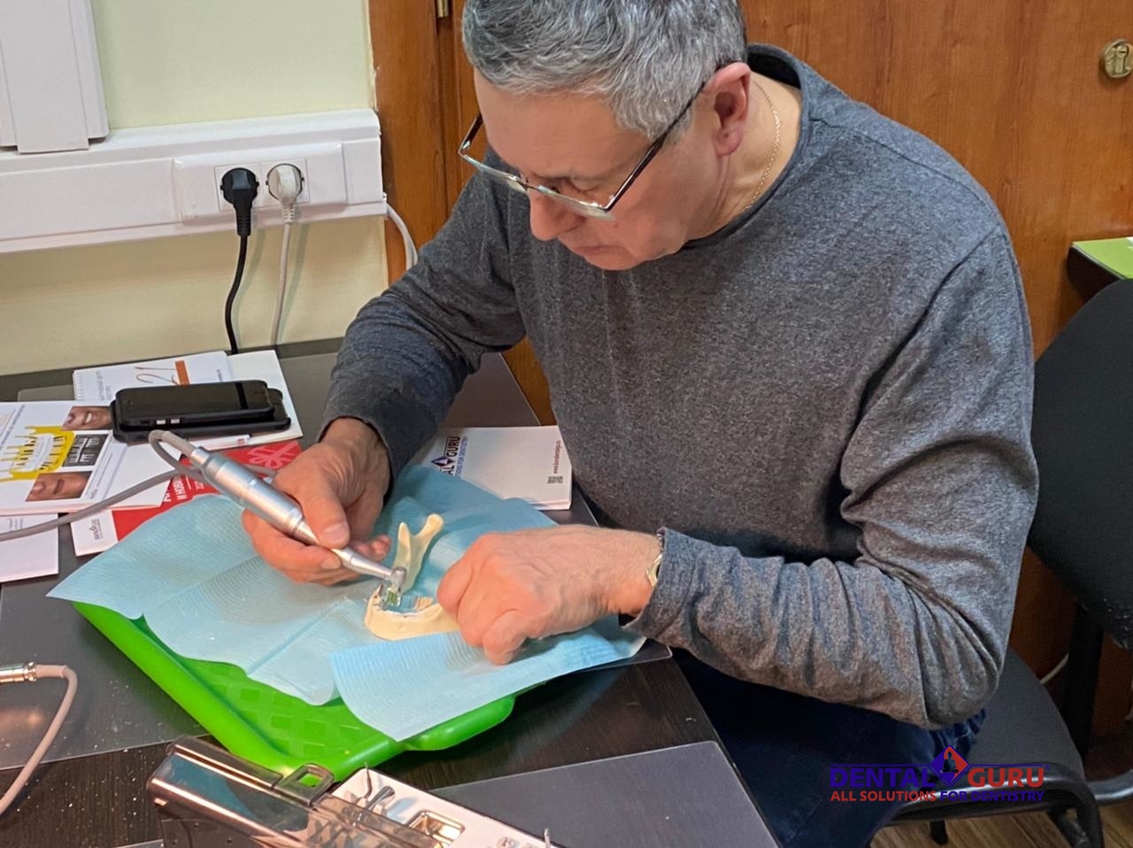 «Стоматологическая реабилитация с помощью ангулированных имплантатов. Имплантация на 4-х имплантатах. Физиологическое и анатомическое обоснование». Пост-релиз 31.01.21