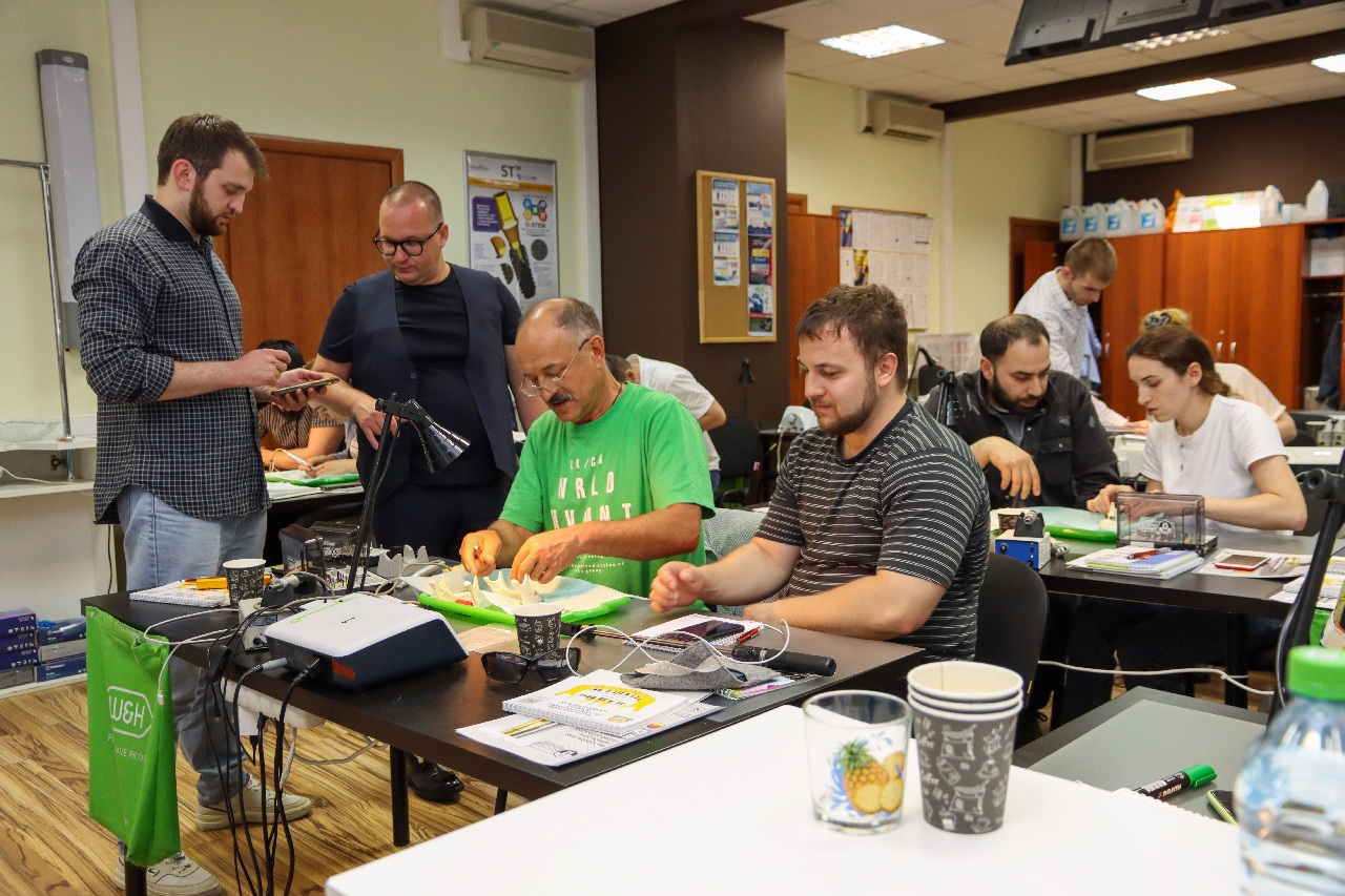 Стоматологическая реабилитация с помощью ангулированных имплантатов