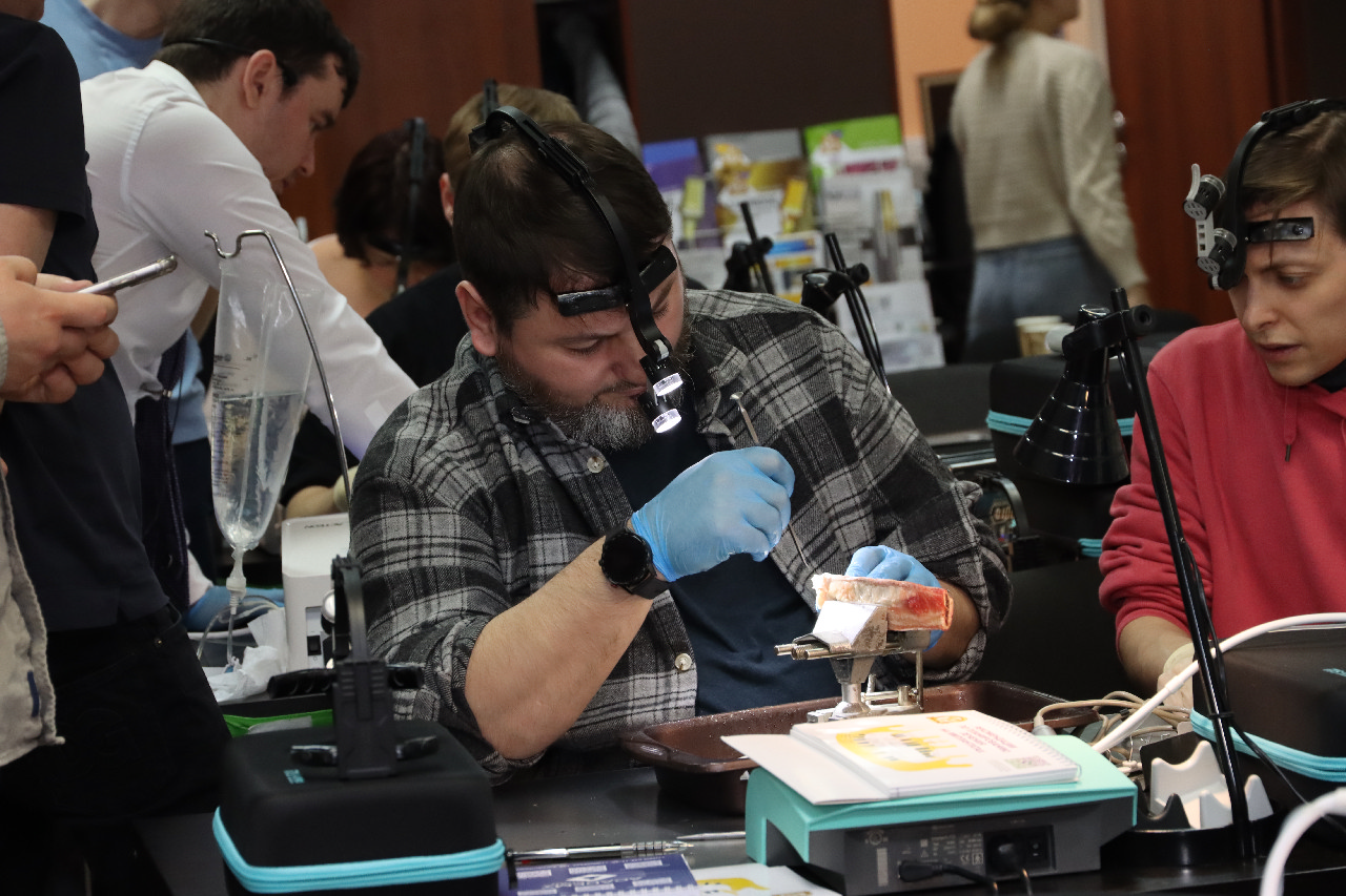 Продвинутый курс по имплантации: костная пластика и синус-лифтинг