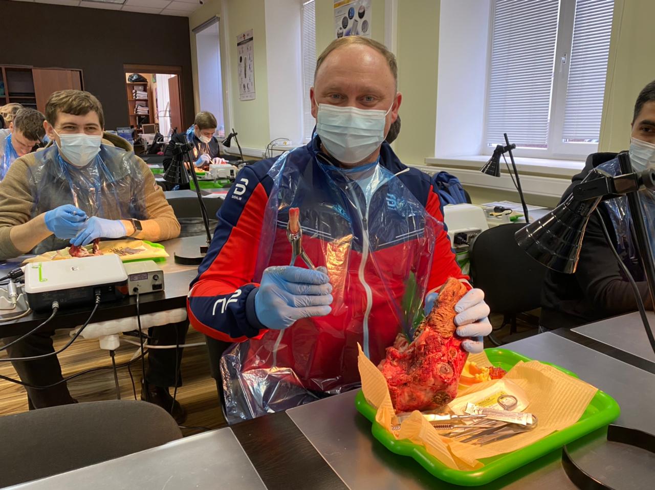 Атравматичное удаление зубов и методики наложения швов. Пост-релиз 09.04.21