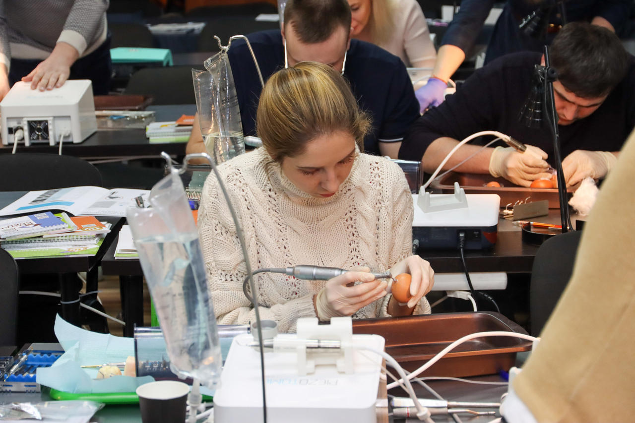 Продвинутый курс по имплантации. Костная пластика и синус-лифтинг