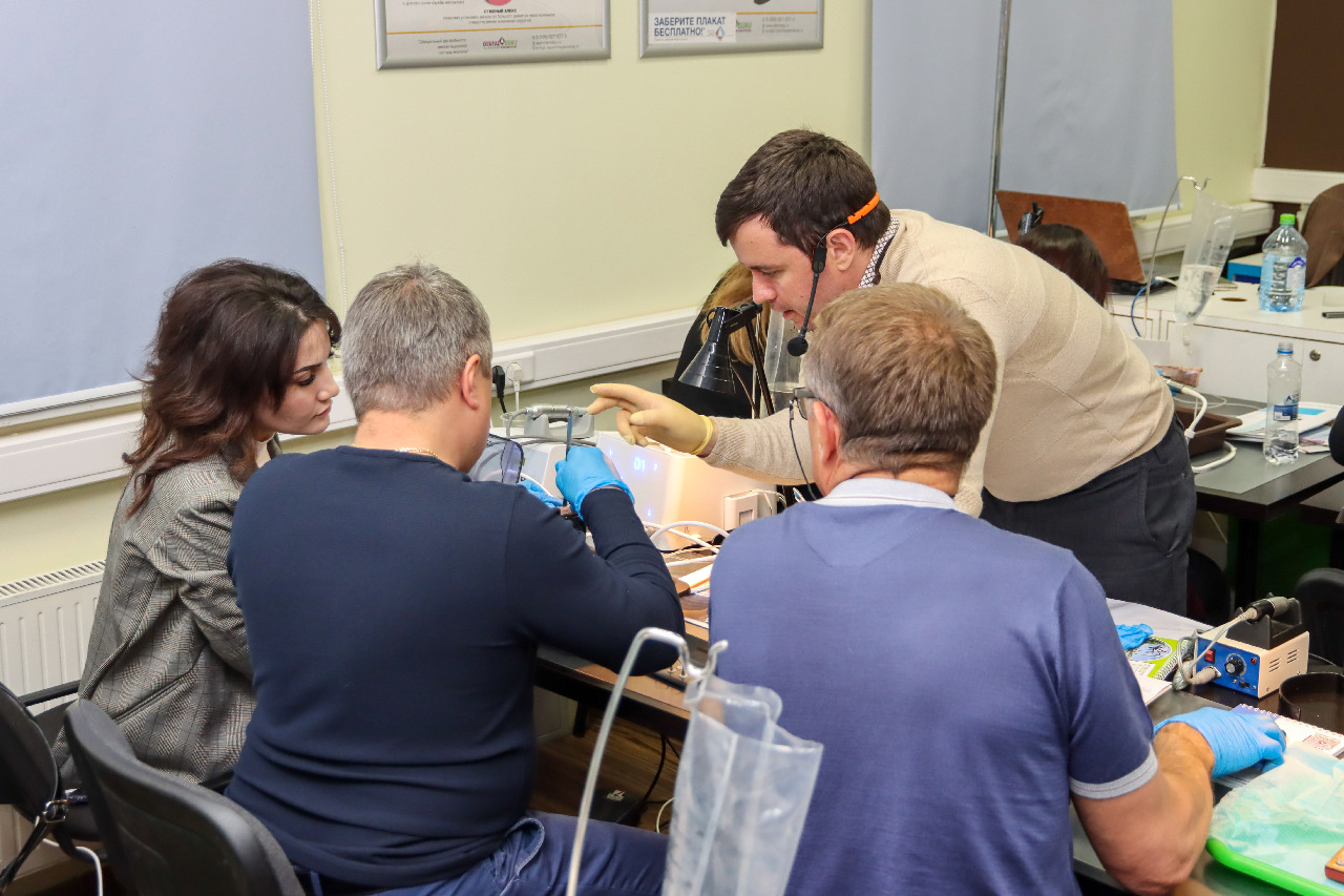 Продвинутый курс по имплантации: костная пластика и синус-лифтинг 13-14 сентября