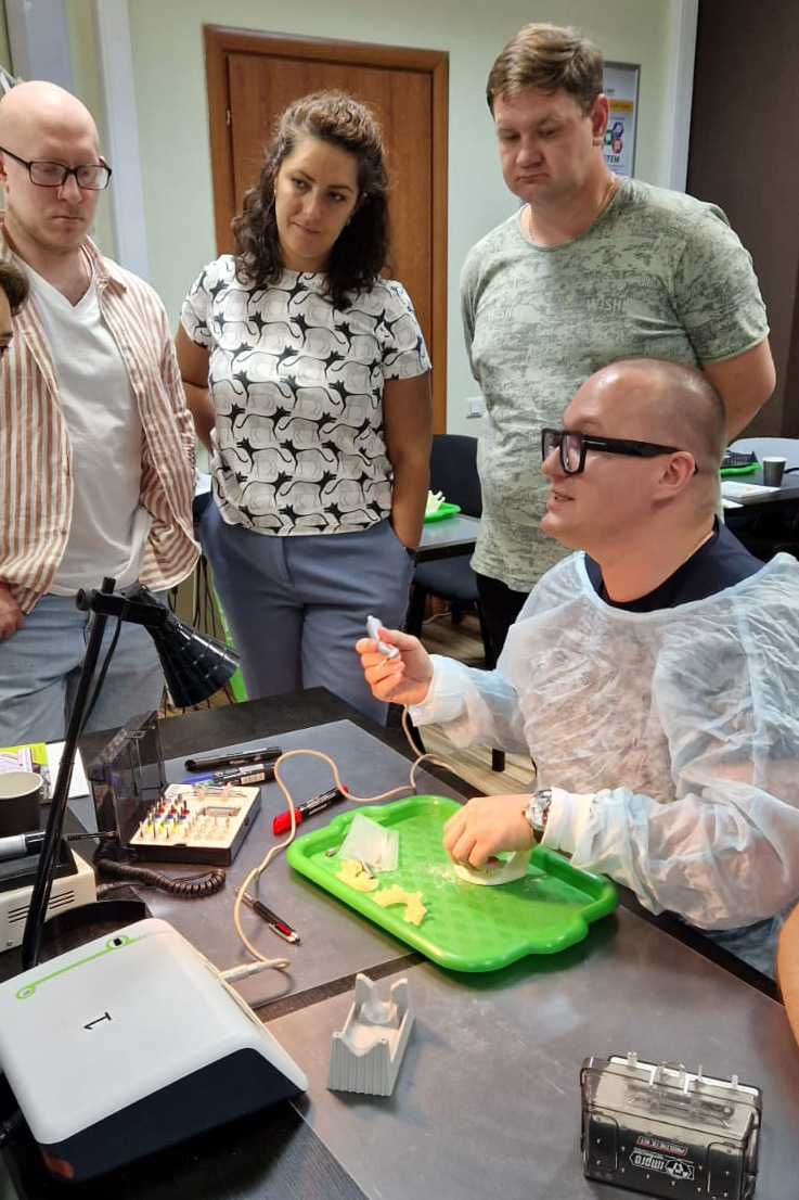 Экспертный курс по тотальной имплантации и протезированию при полном отсутствии зубов 20.08