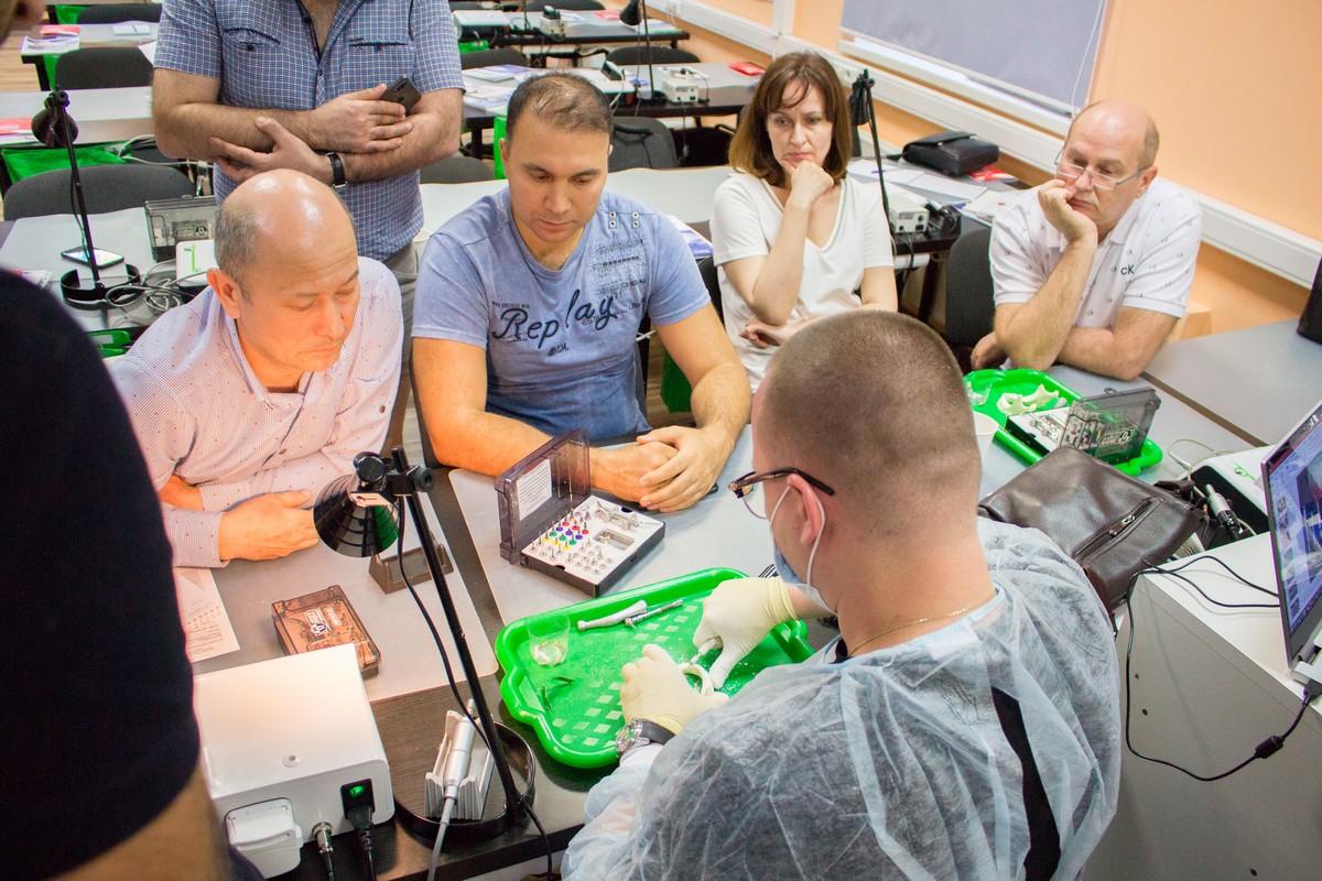 Стоматологическая реабилитация с помощью ангулированных имплантов. Имплантация на 4-х имплантатах. Физиологическое и анатомическое обоснование