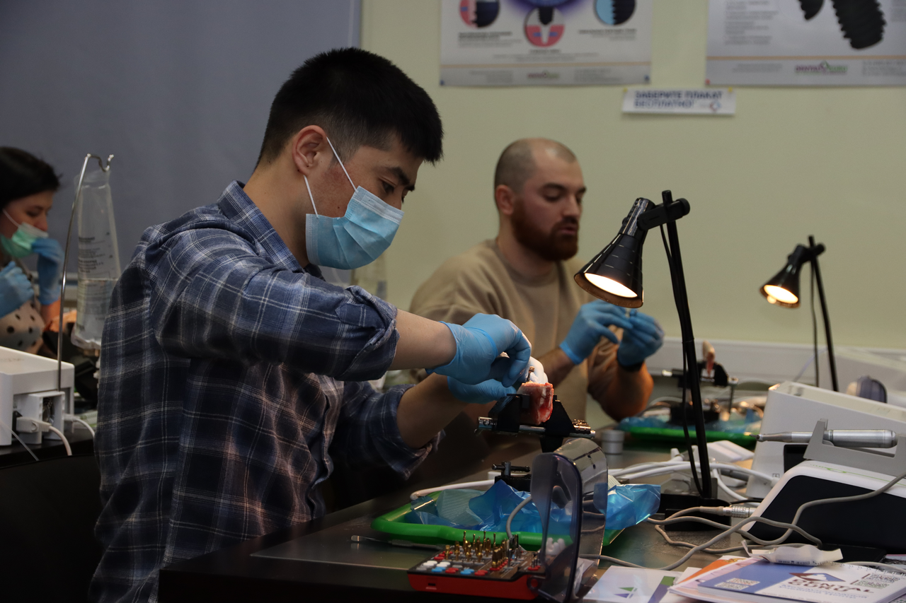 Продвинутый курс по имплантации 10-11 февраля