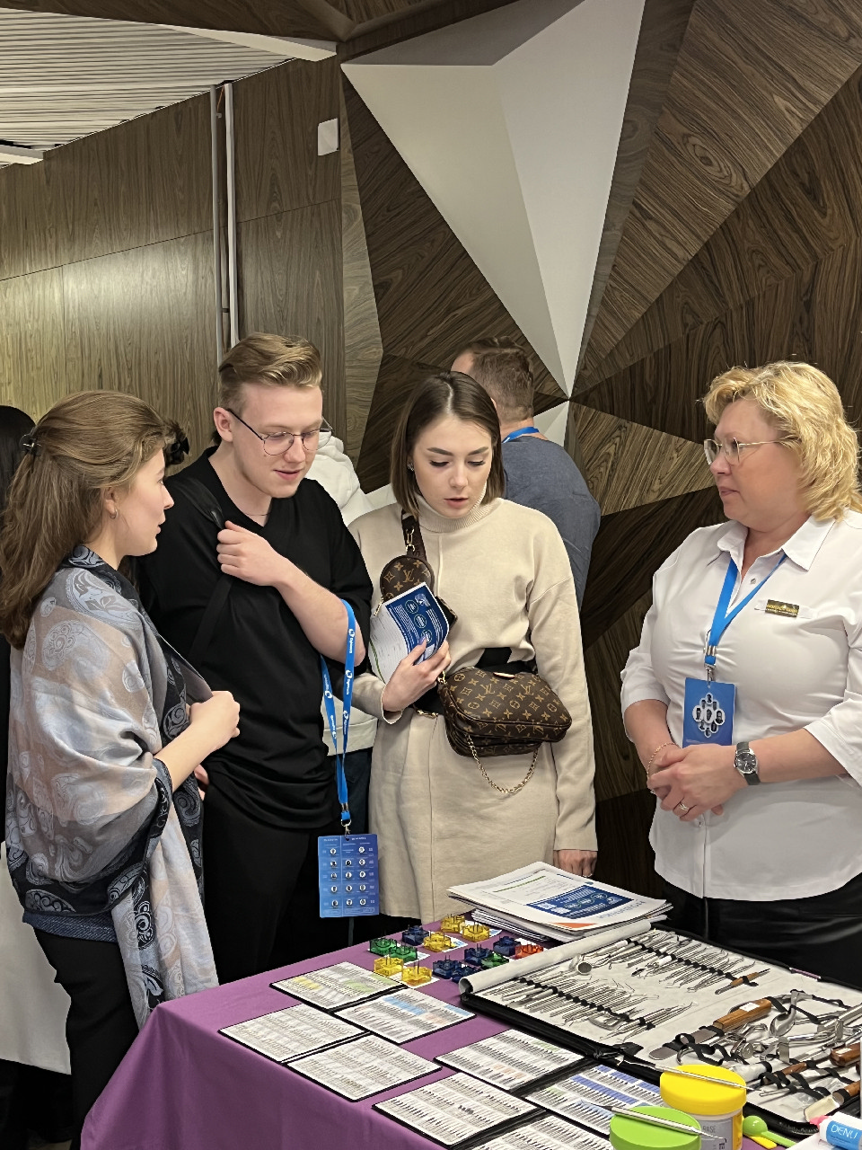 EIGHTEETH DENTAL CONGRESS