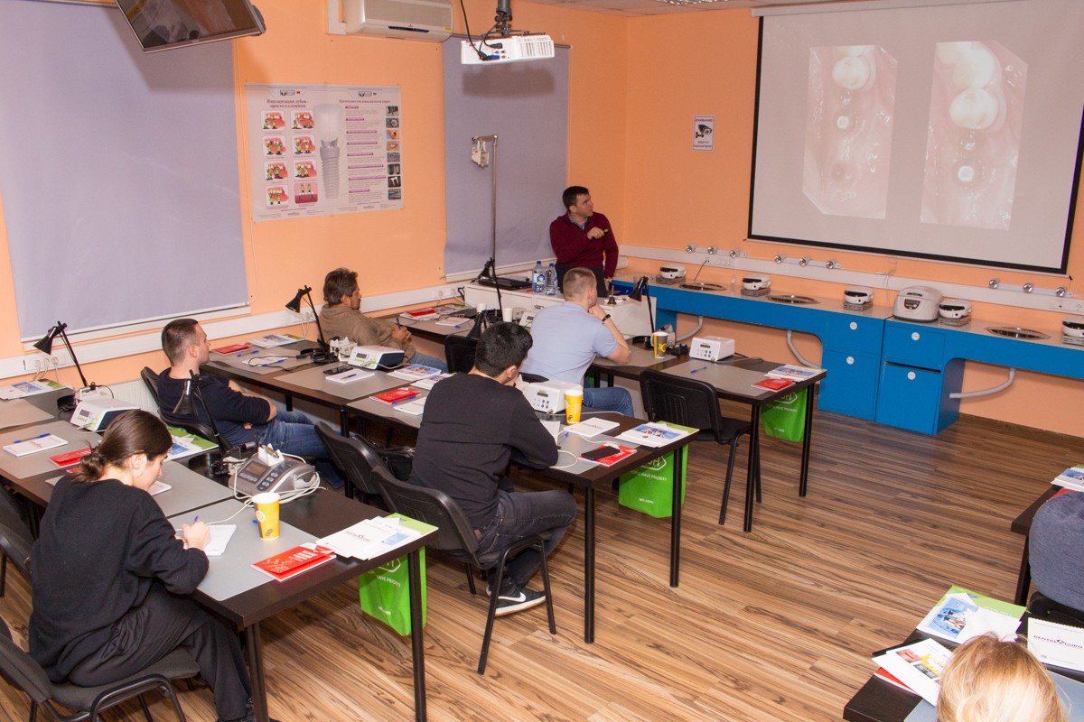 2019.11.01 Как спасти имплантат. Стратегия и тактика в лечении периимплантитов. Панцулая В.Г.