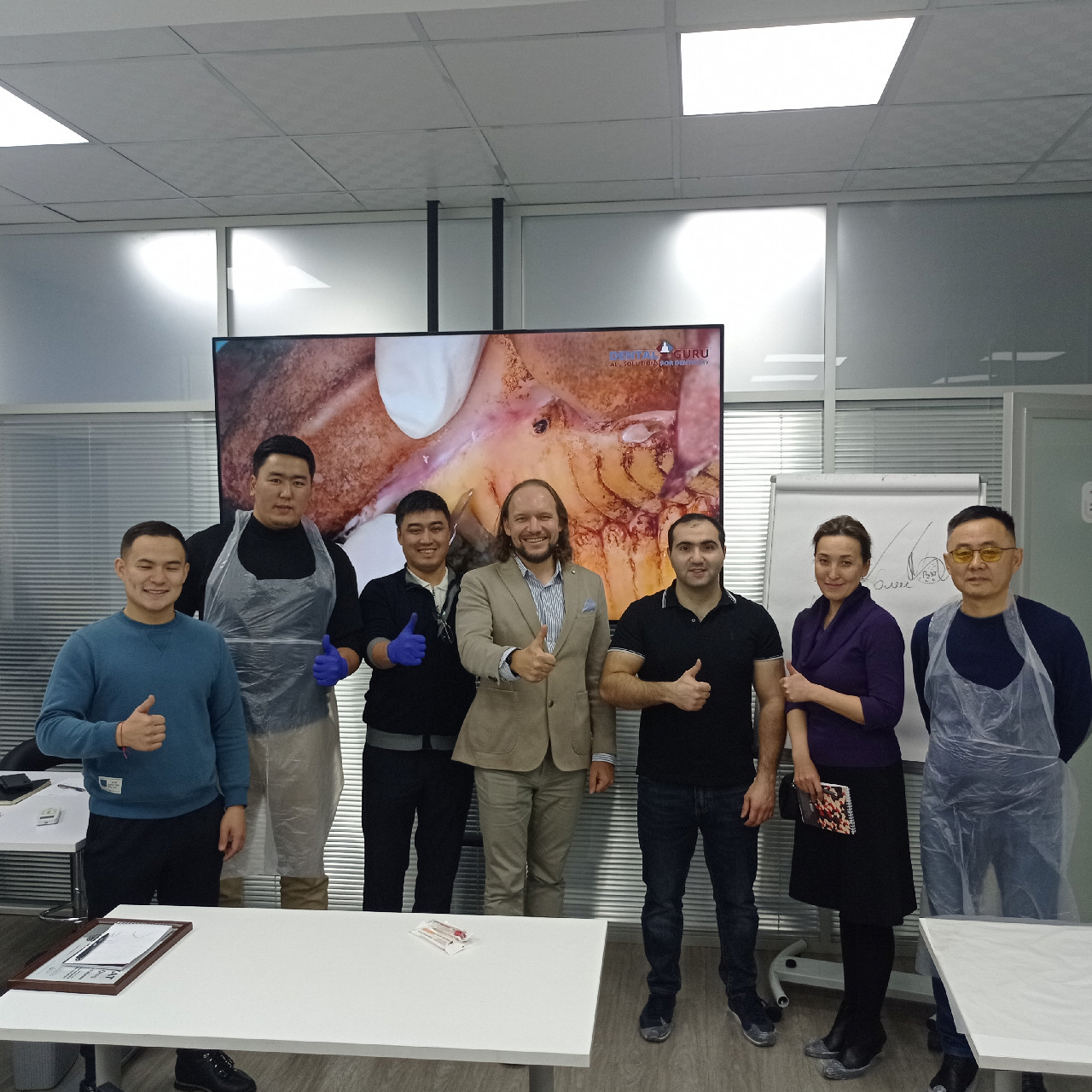 Пластика мягких тканей вокруг имплантатов. PRF в стоматологии. Курс в Казахстане