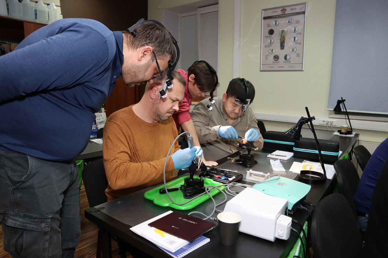 Продвинутый курс по имплантации: костная пластика и синус-лифтинг