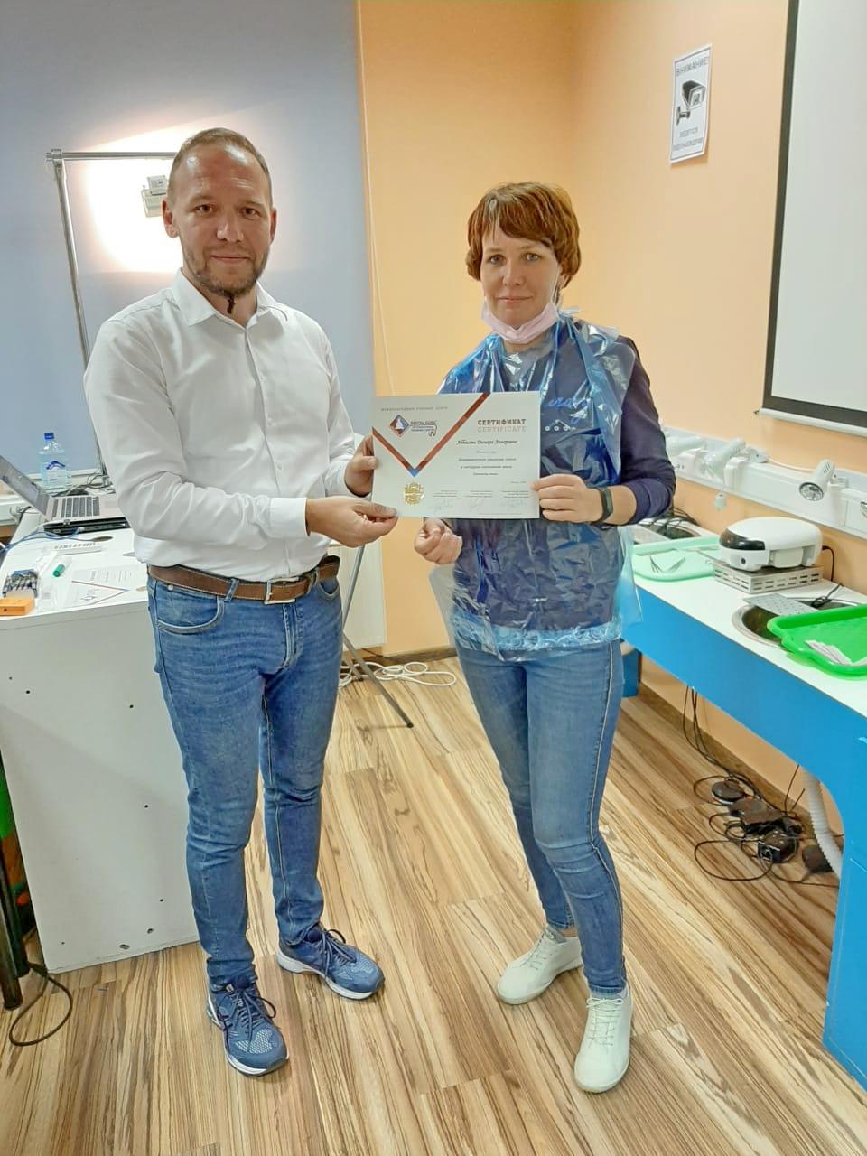 Атравматичное удаление зубов и методики наложения швов. Пост-релиз офлайн курса 23 июня.