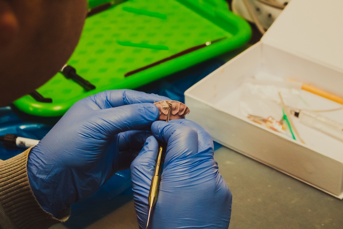 Два дня, два лектора, 40 тем и реставрация на пациенте.